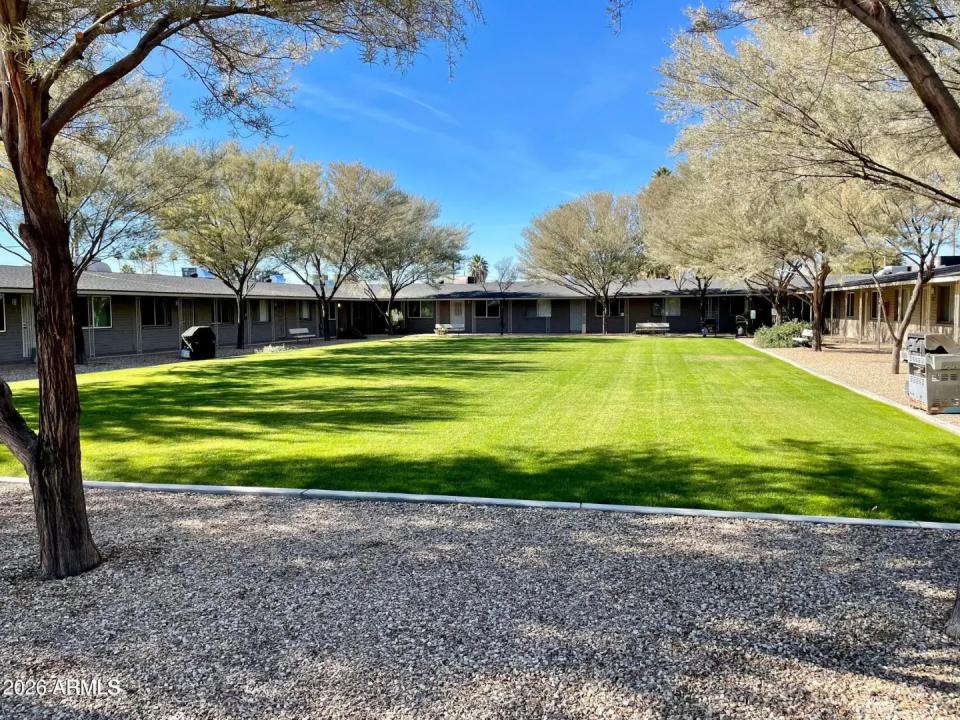 Real Estate Picture 30