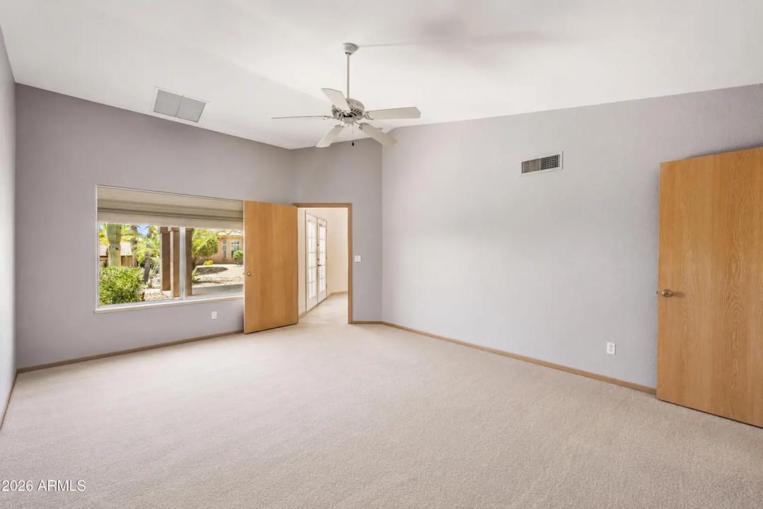 Real Estate Picture 16