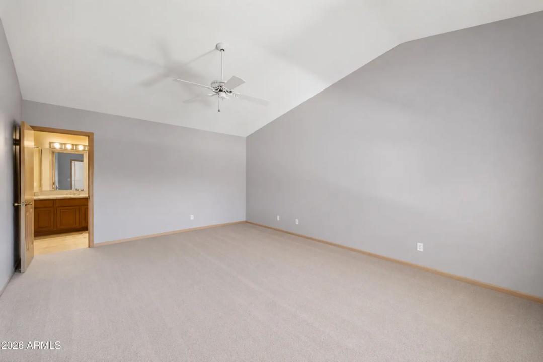 Real Estate Picture 17