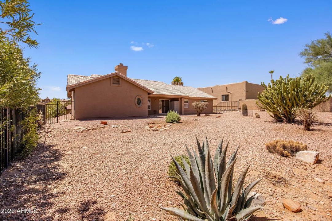 Real Estate Picture 5
