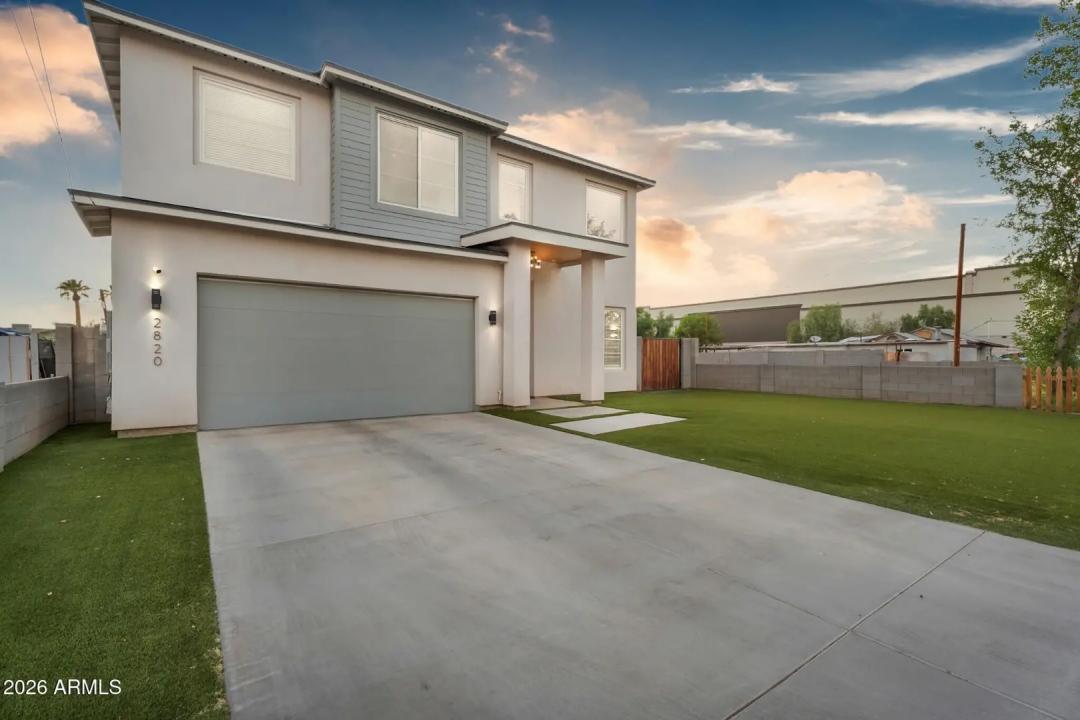 Real Estate Picture 3