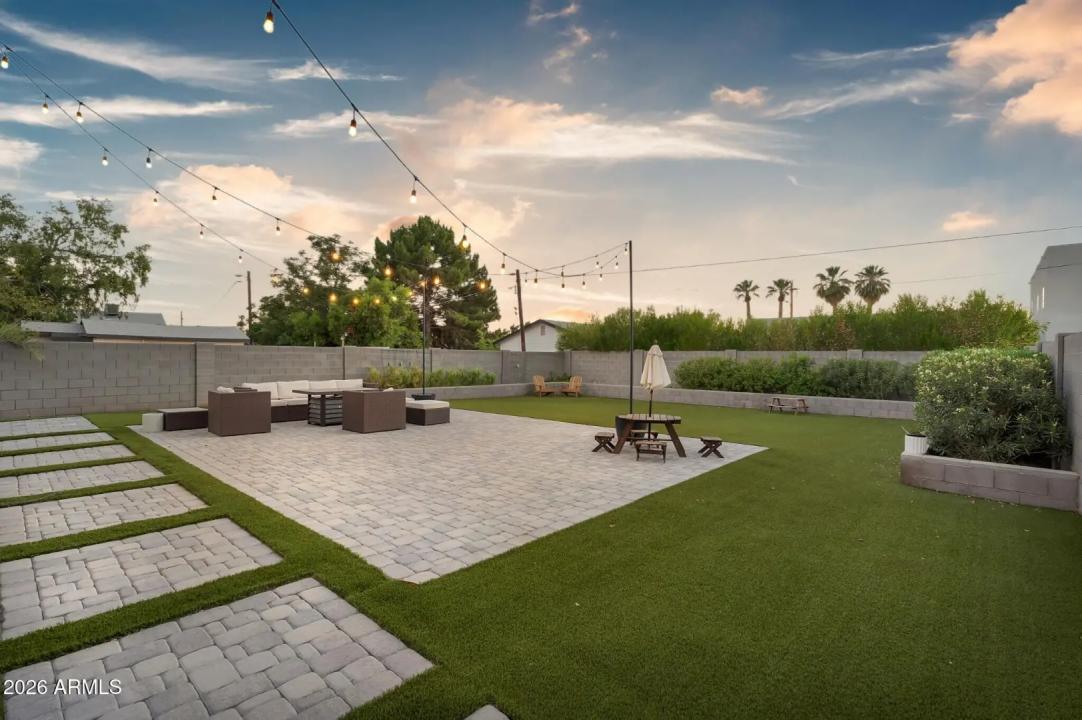 Real Estate Picture 40