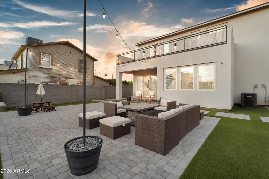 Real Estate Picture 43