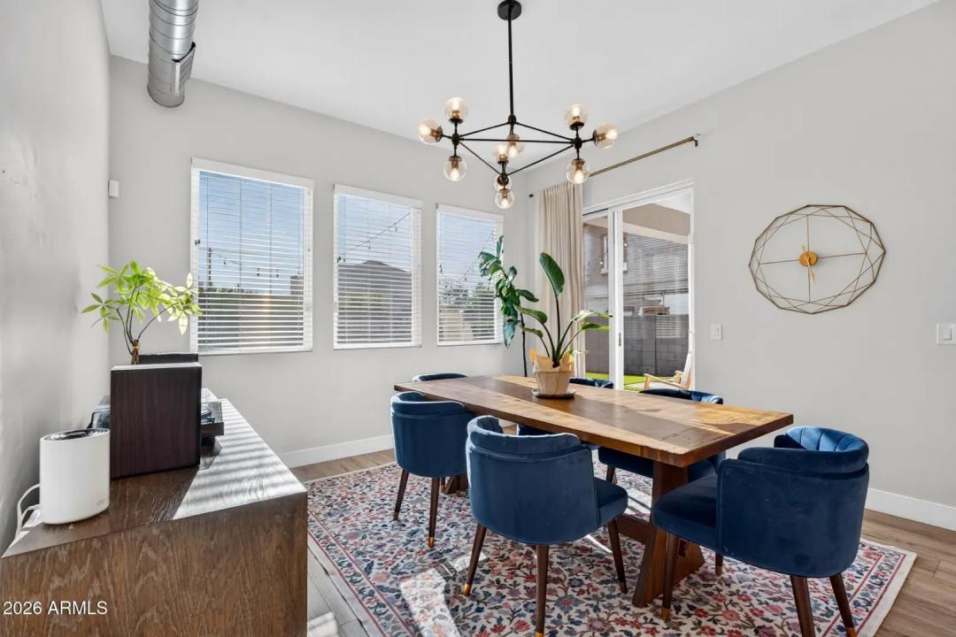 Real Estate Picture 19