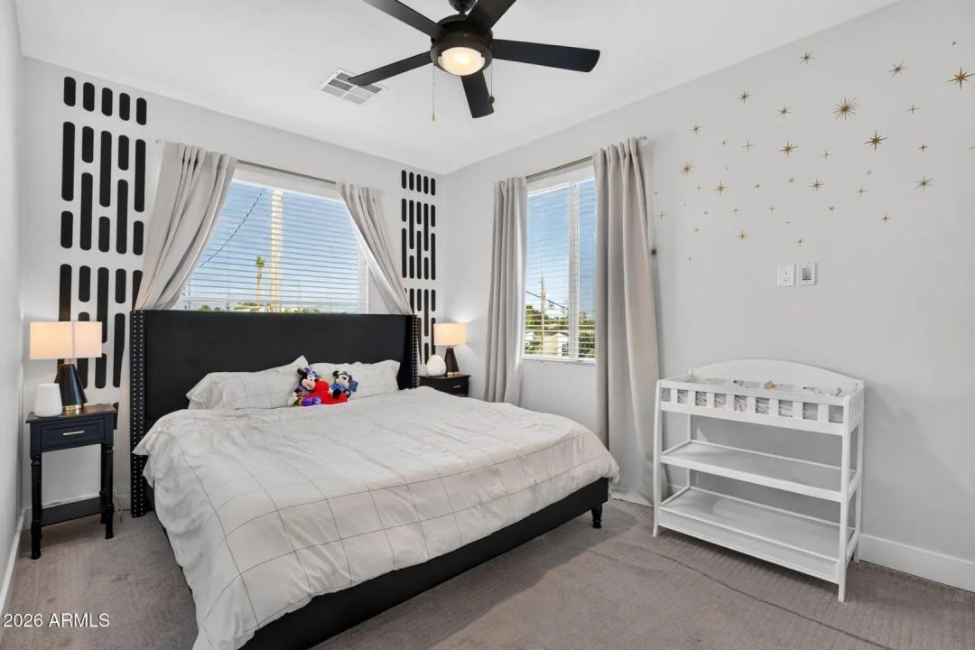 Real Estate Picture 33