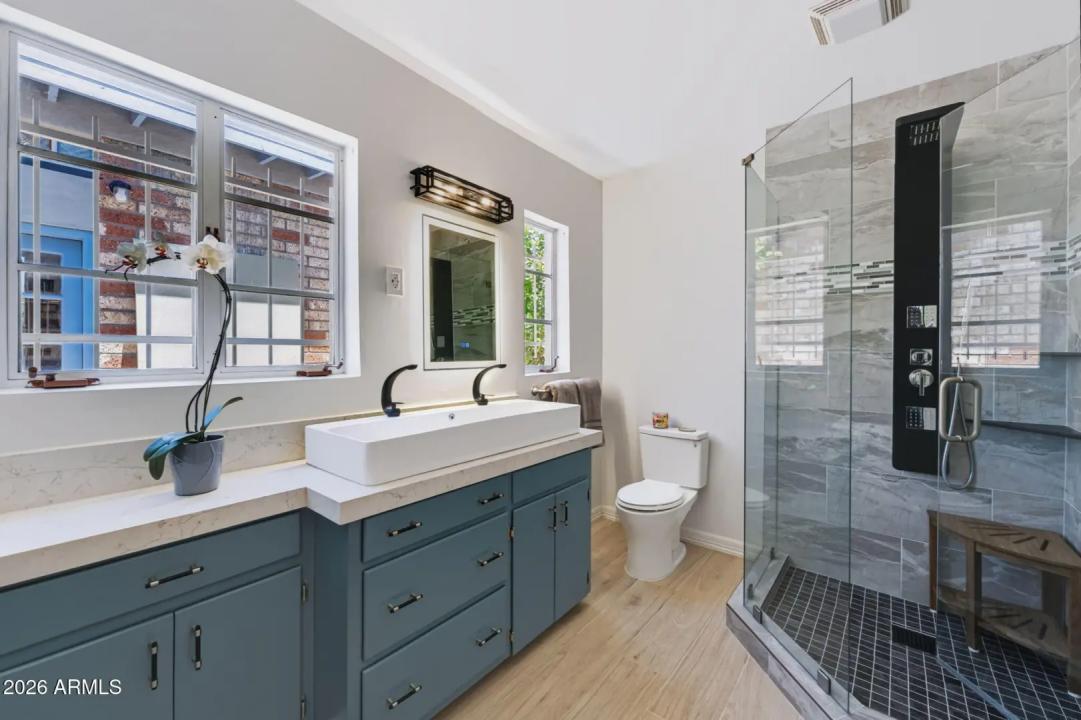 Real Estate Picture 41