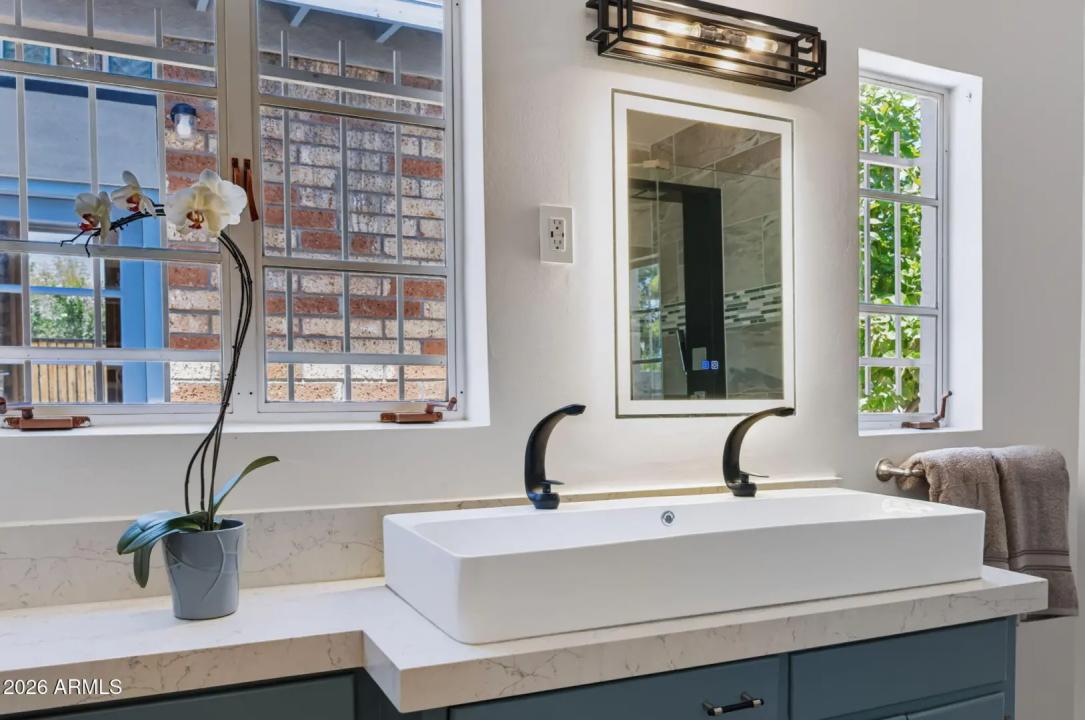 Real Estate Picture 44