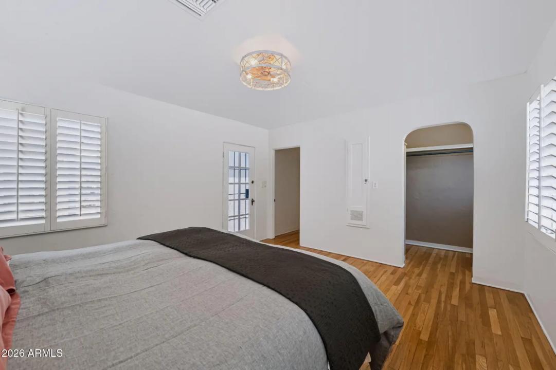 Real Estate Picture 36