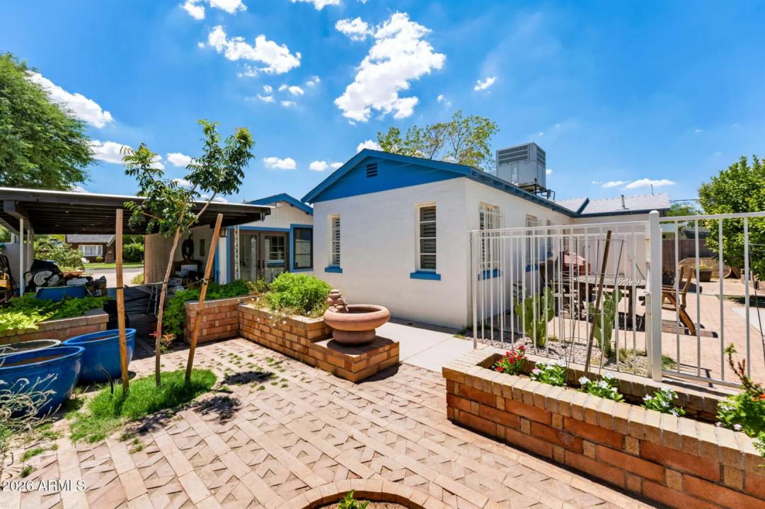 Real Estate Picture 52