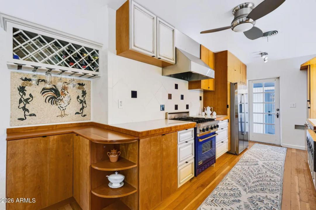 Real Estate Picture 20