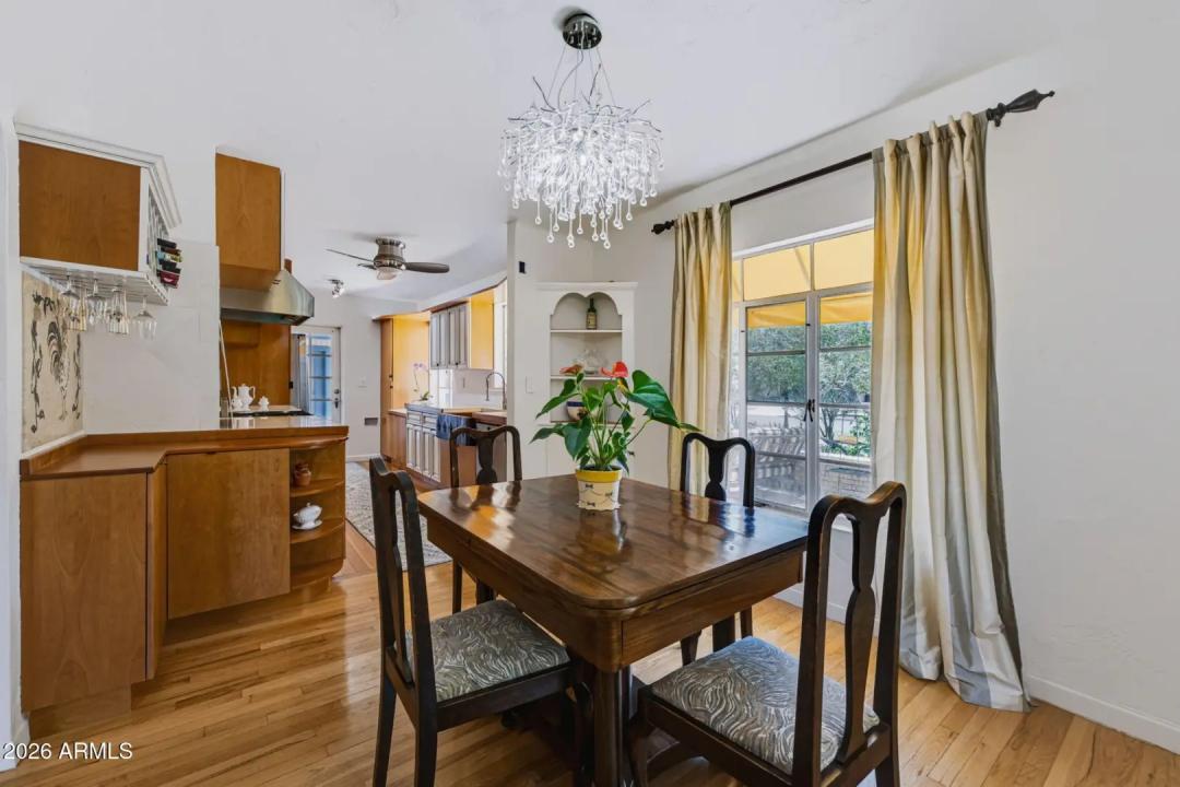 Real Estate Picture 22