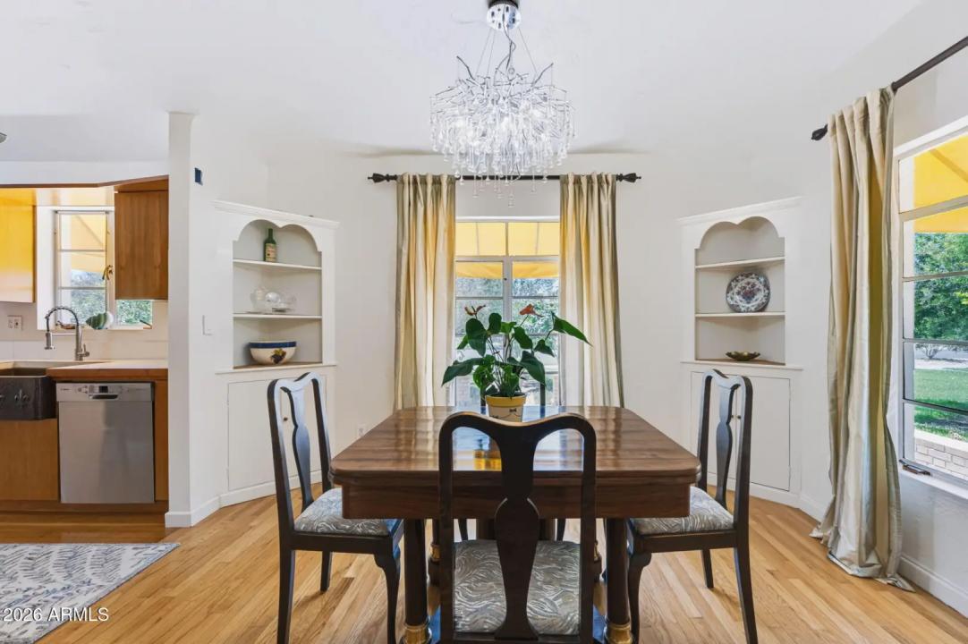 Real Estate Picture 23