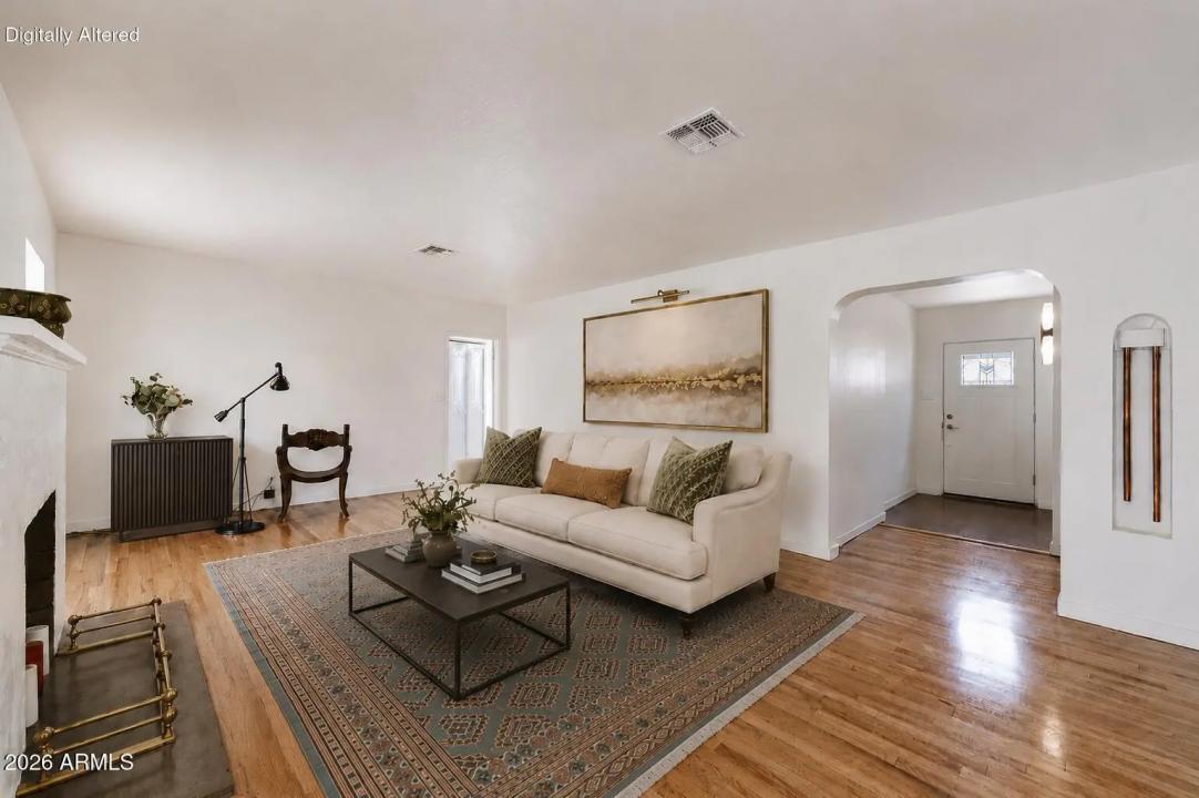 Real Estate Picture 26