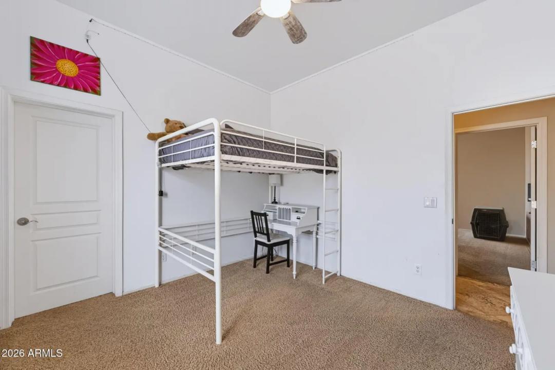 Real Estate Picture 19