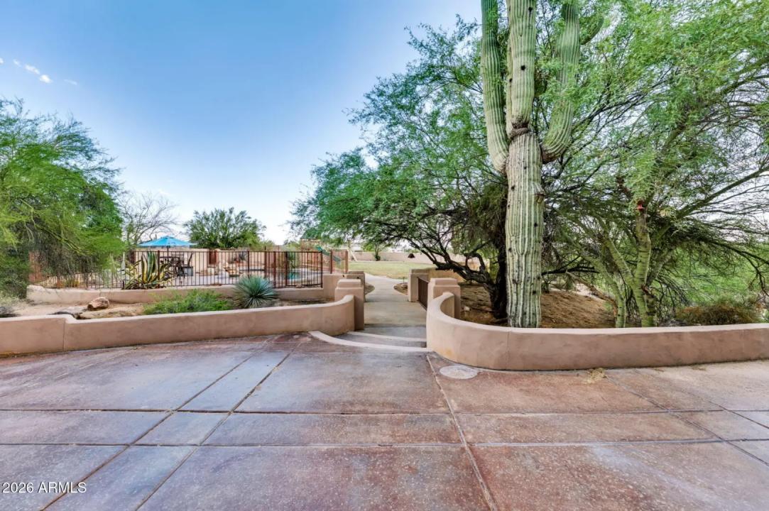 Real Estate Picture 38
