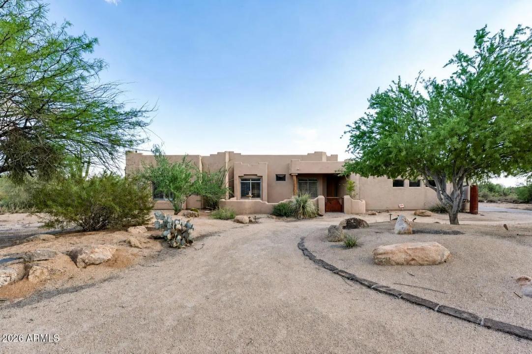 Real Estate Picture 3
