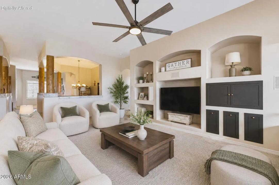 Real Estate Picture 4