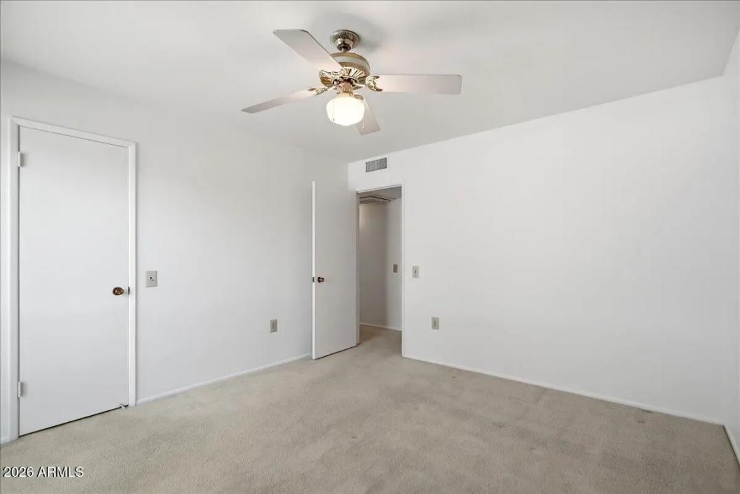 Real Estate Picture 11