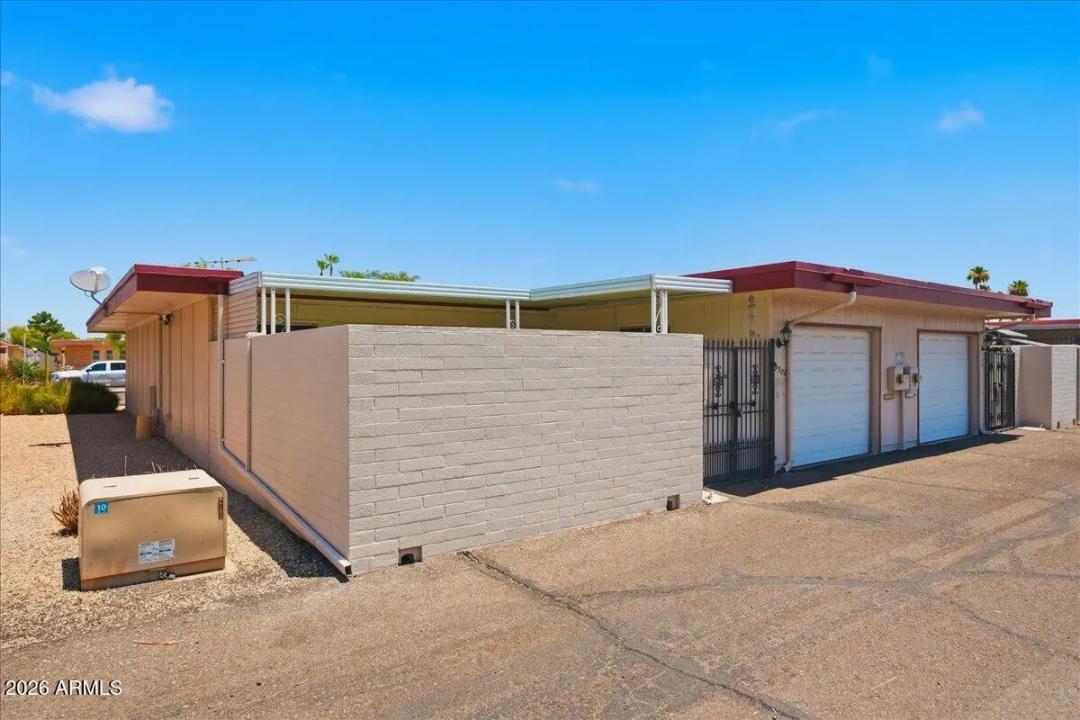 Real Estate Picture 24