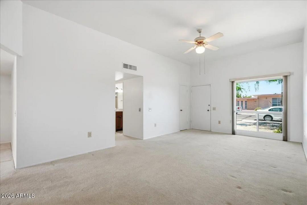 Real Estate Picture 15