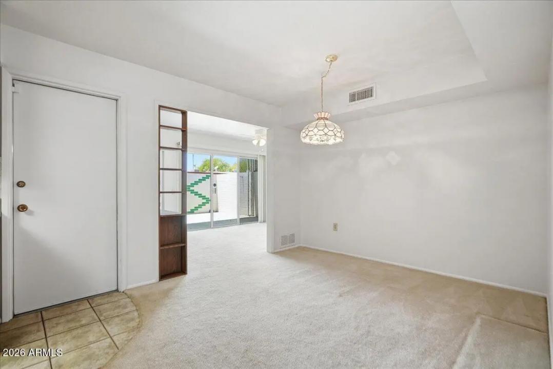 Real Estate Picture 16
