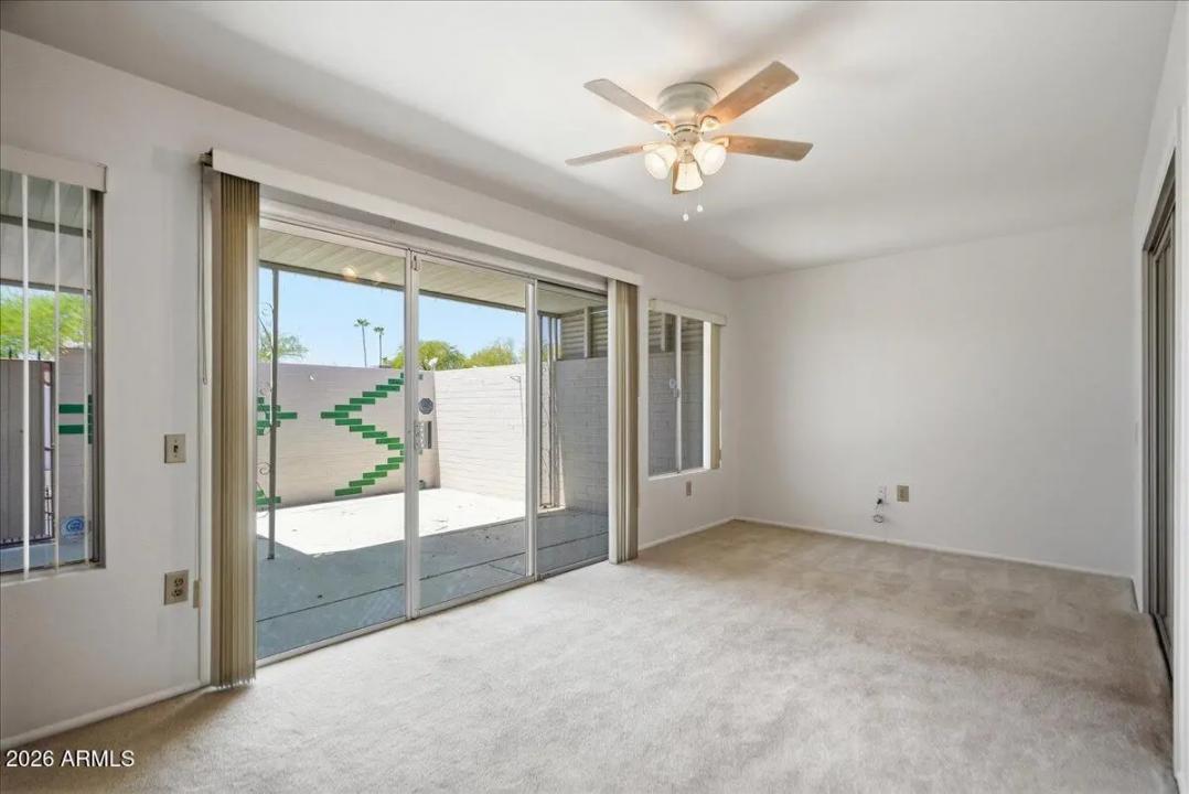 Real Estate Picture 17