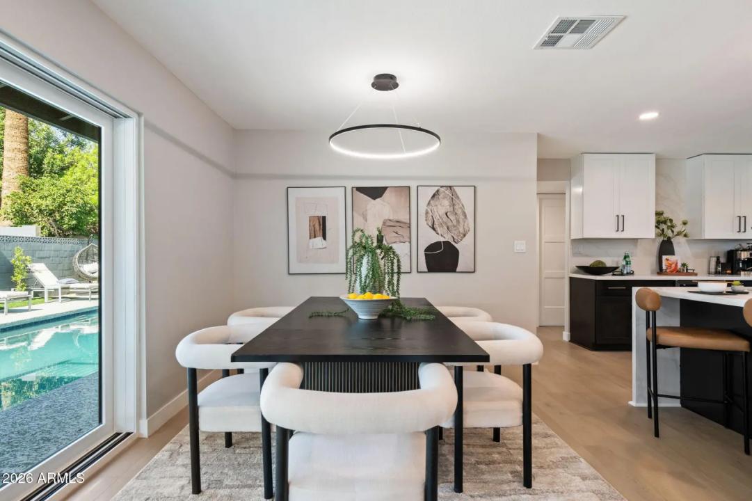 Real Estate Picture 15