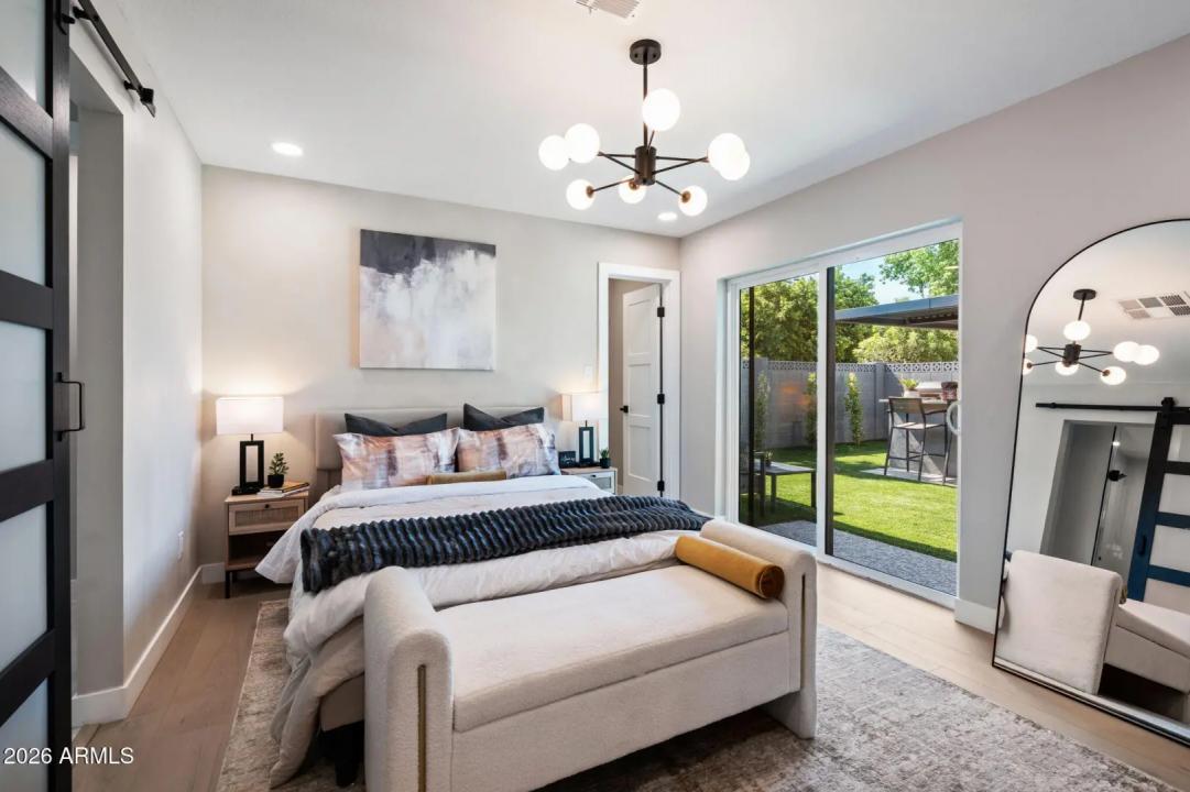 Real Estate Picture 18