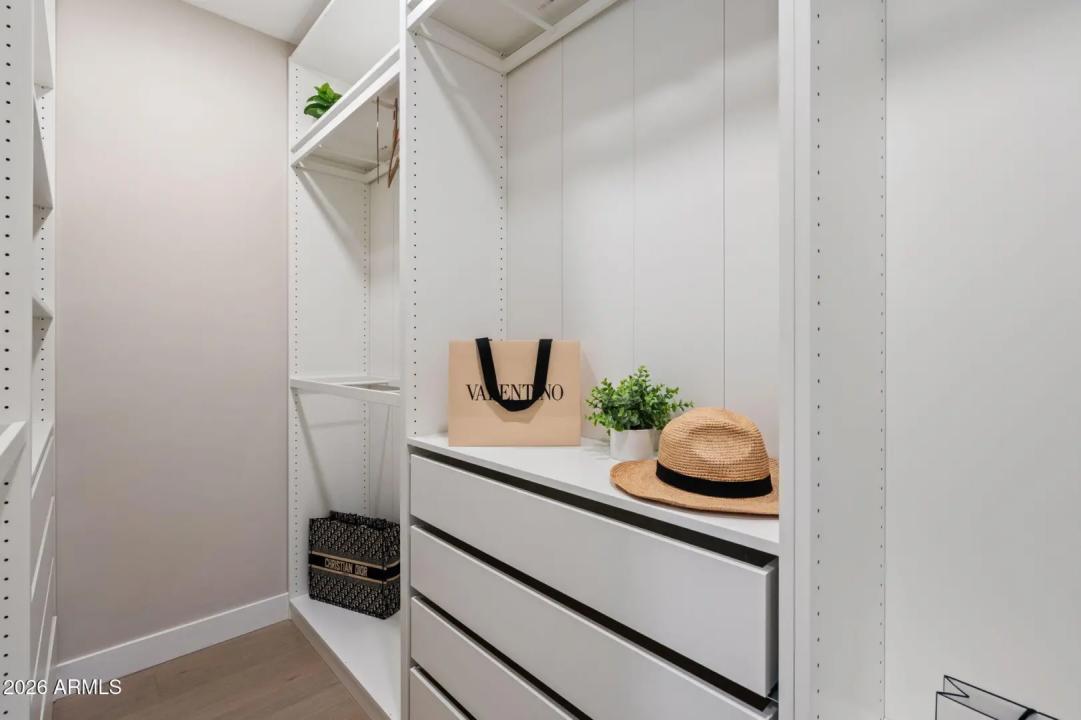 Real Estate Picture 26