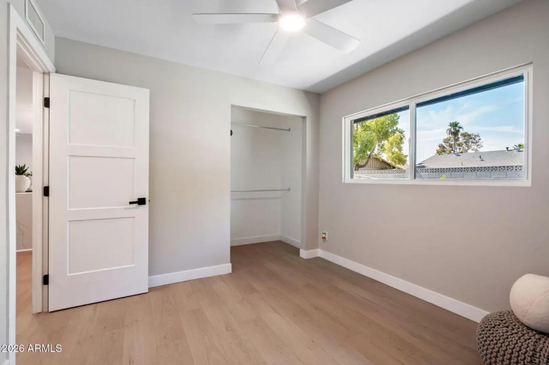 Real Estate Picture 34