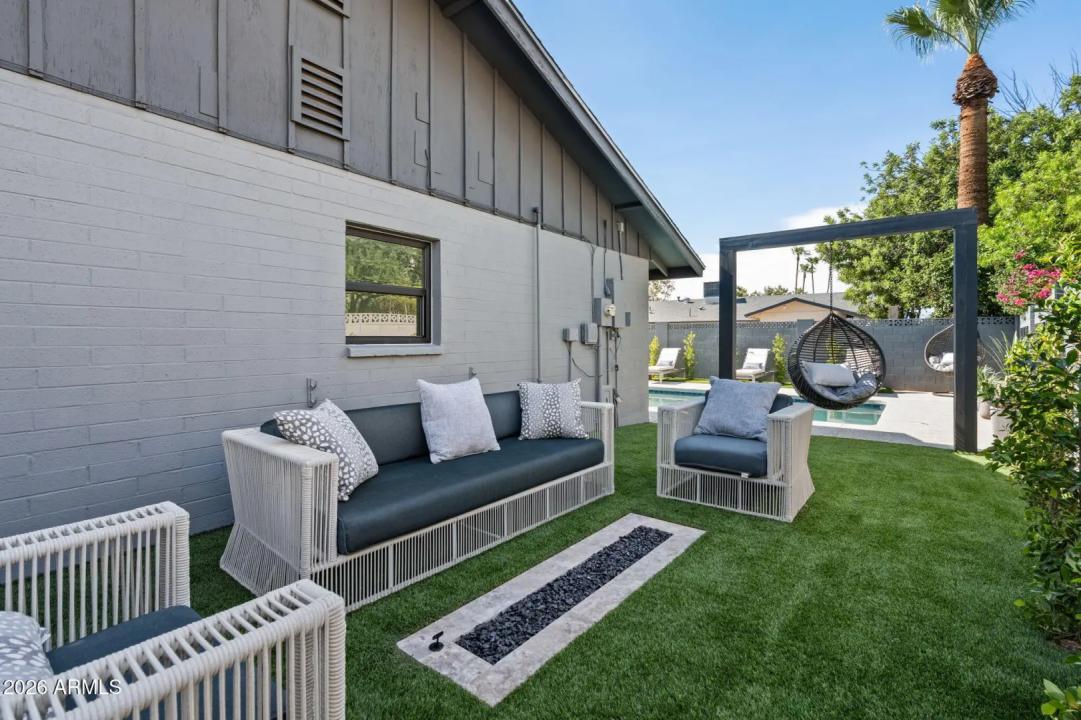Real Estate Picture 44