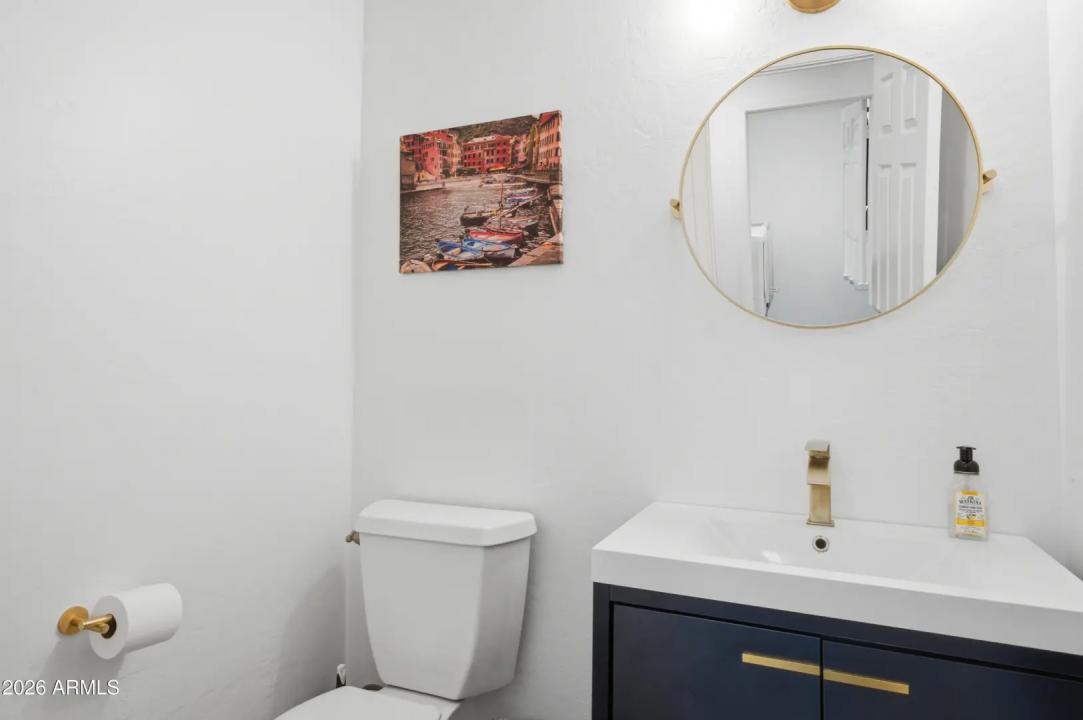 Real Estate Picture 17