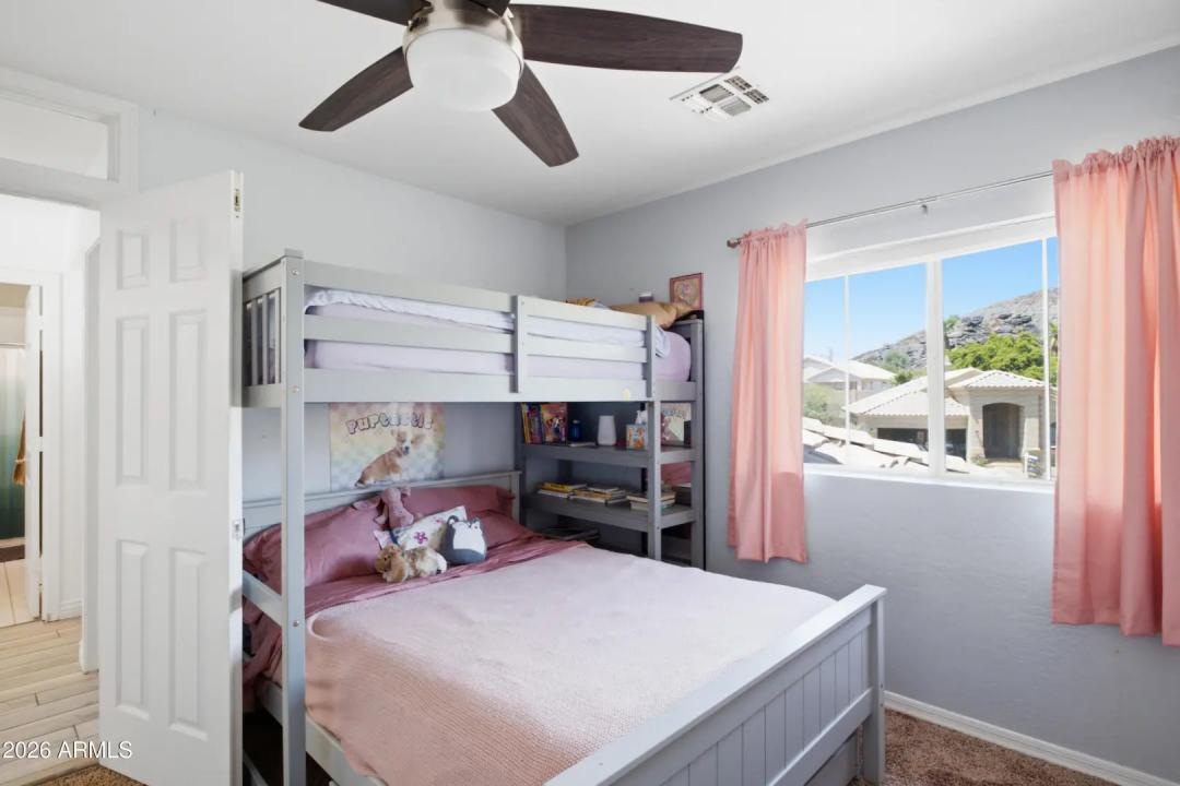 Real Estate Picture 30