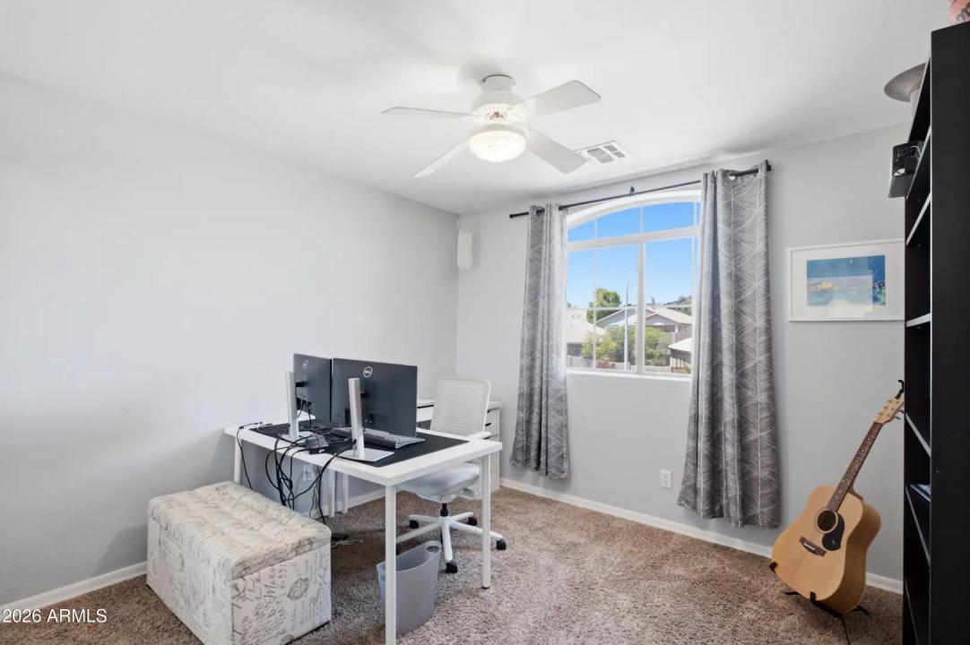 Real Estate Picture 32