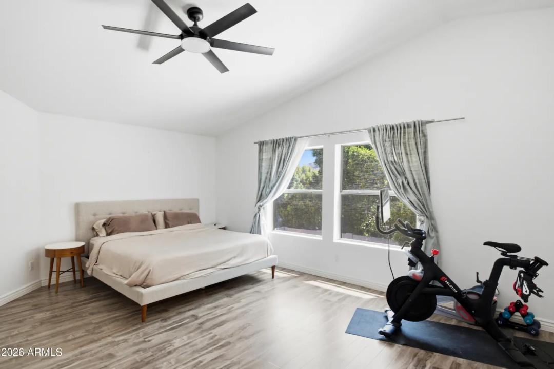 Real Estate Picture 21