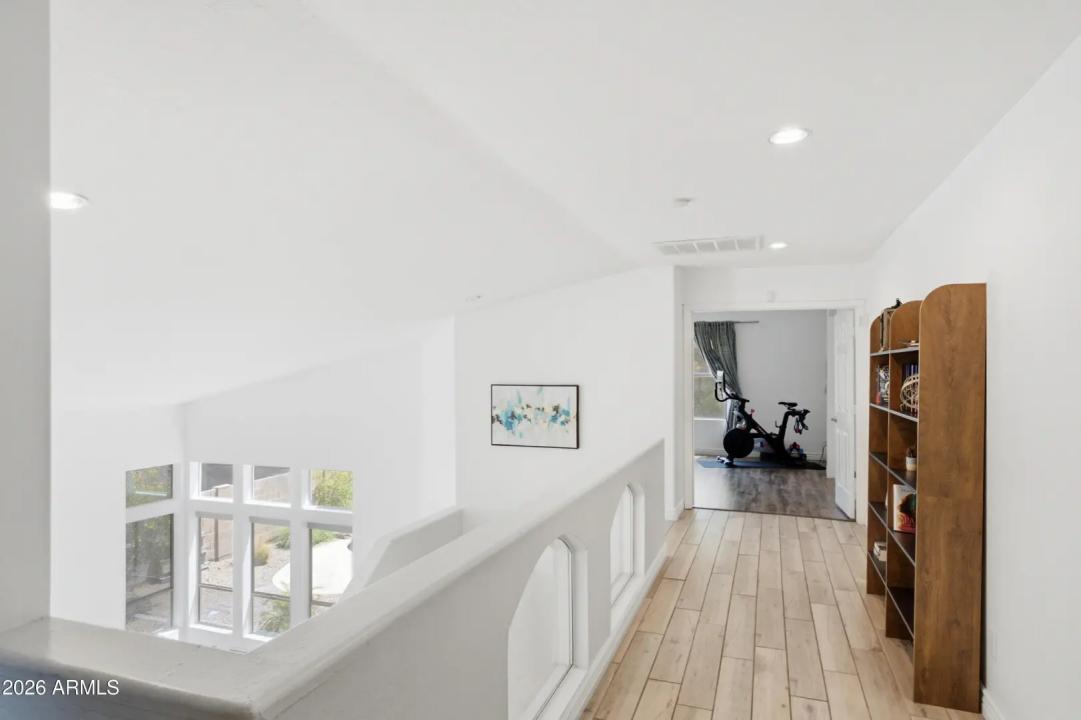 Real Estate Picture 20