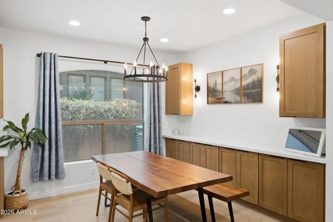 Real Estate Picture 12
