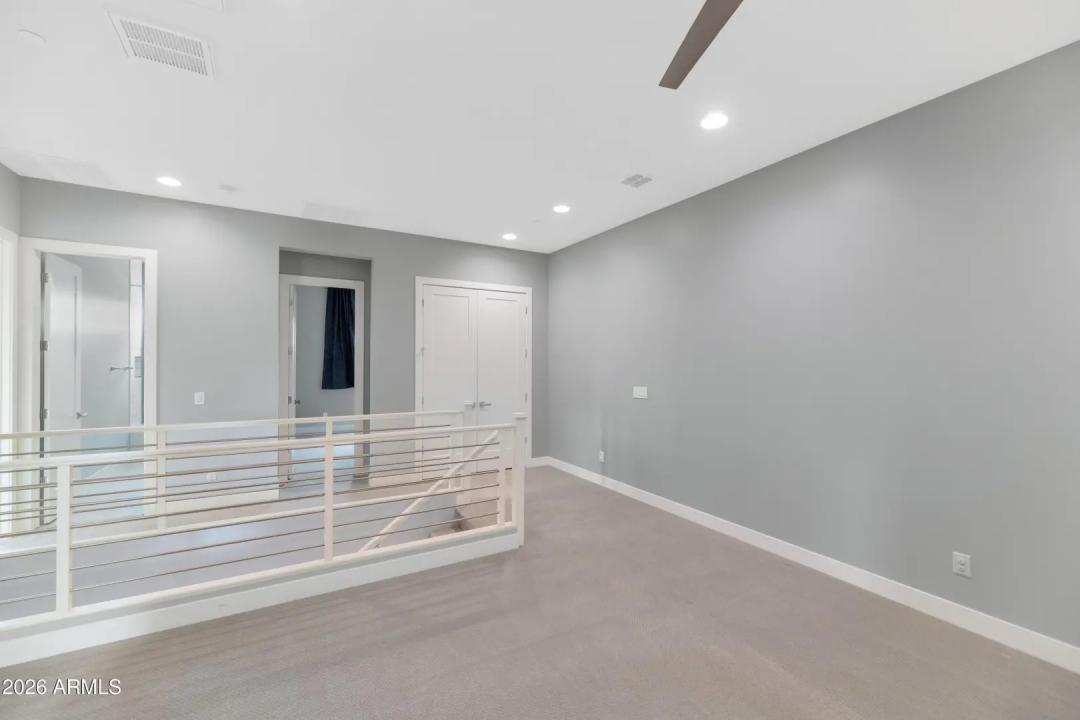 Real Estate Picture 10