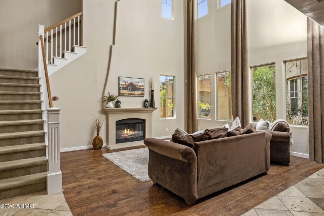 Real Estate Picture 5