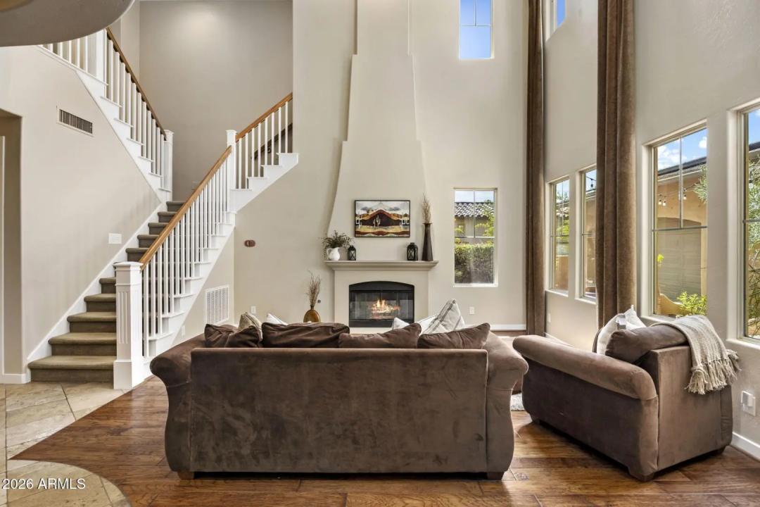 Real Estate Picture 6