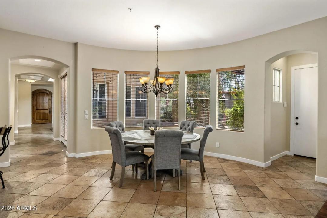 Real Estate Picture 13