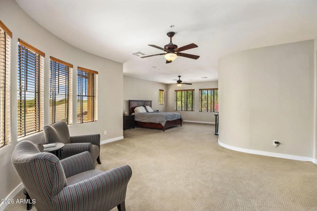 Real Estate Picture 30