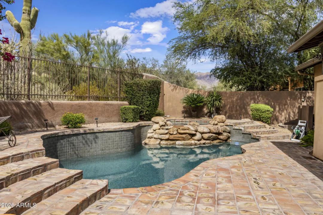 Real Estate Picture 39