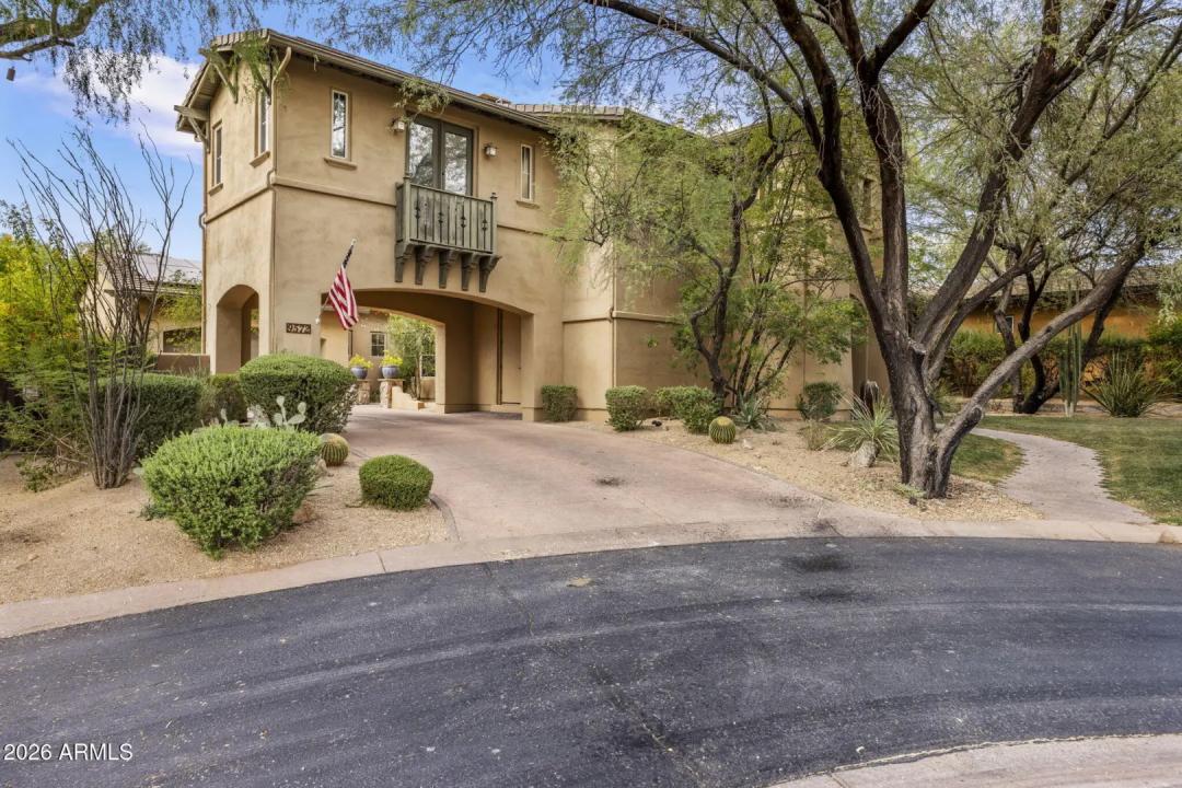 Real Estate Picture 1