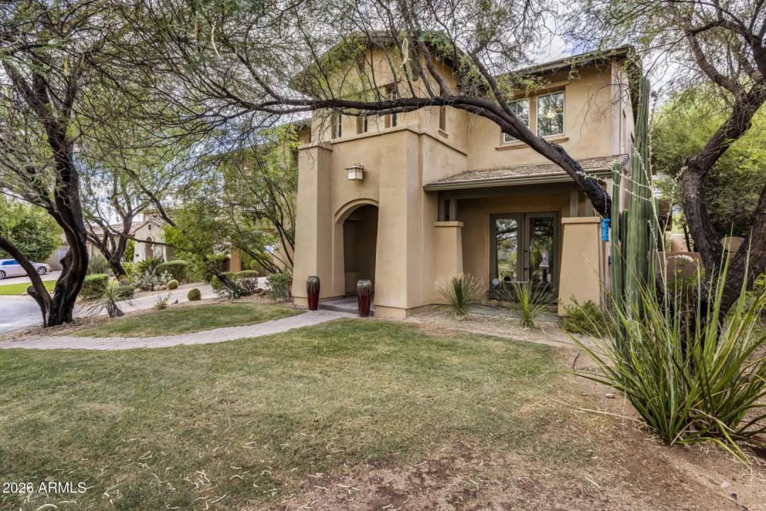Real Estate Picture 2