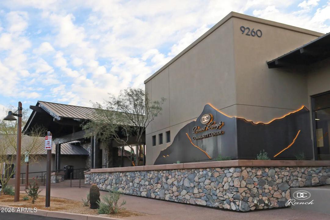 Real Estate Picture 43