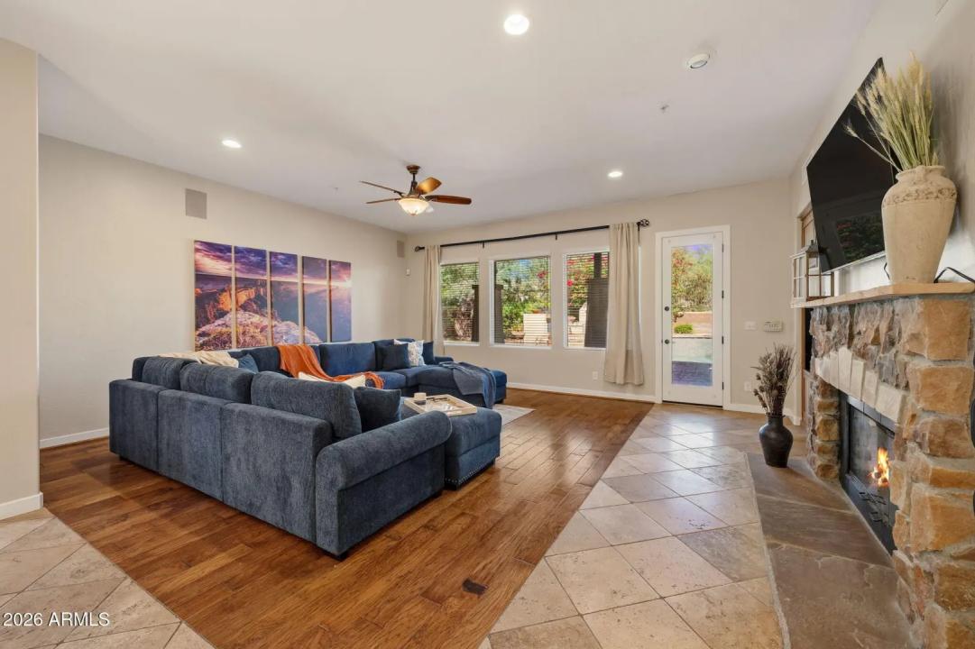 Real Estate Picture 23