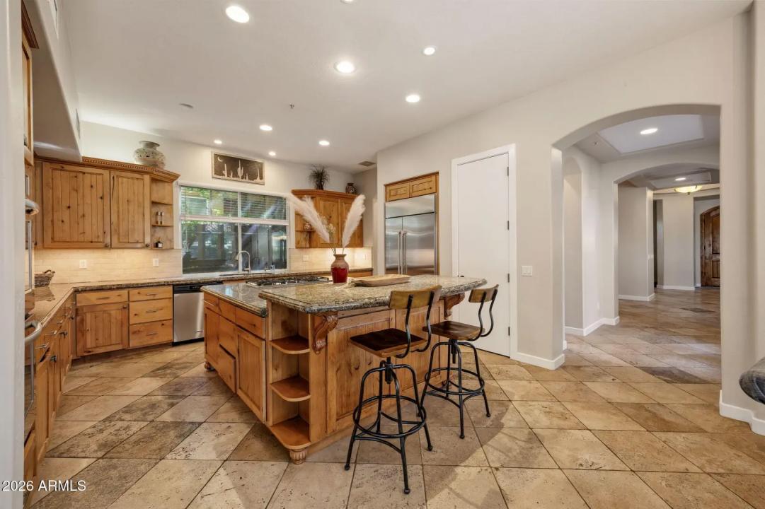 Real Estate Picture 18