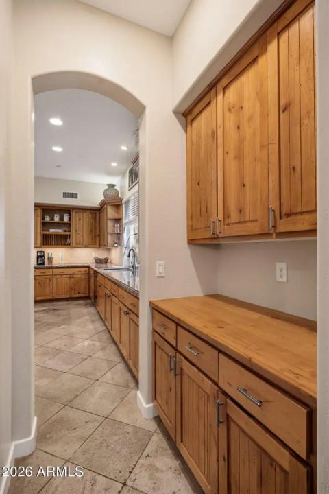Real Estate Picture 12