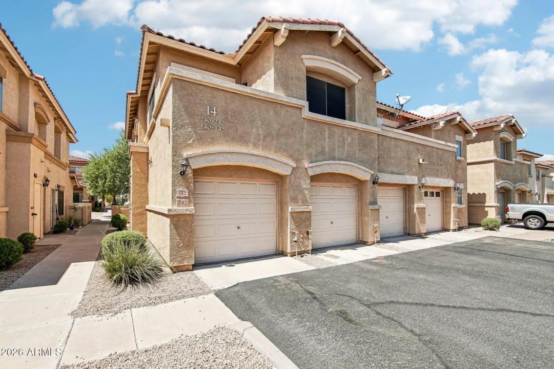 Real Estate Picture 23